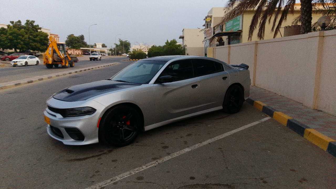 Car Image 2019 DODGE CHARGER SXT