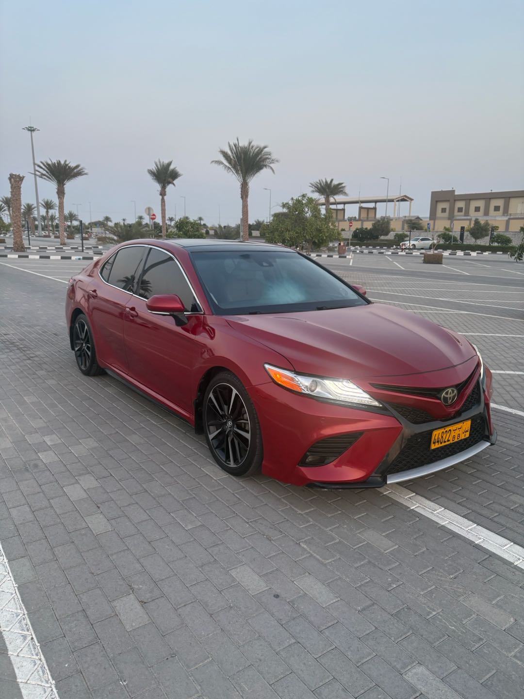 Car Image 2020 TOYOTA CAMRY XSE