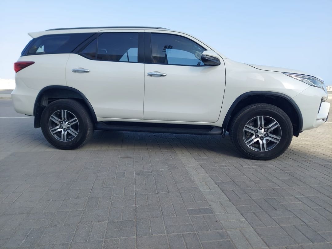 TOYOTA FORTUNER 2023
