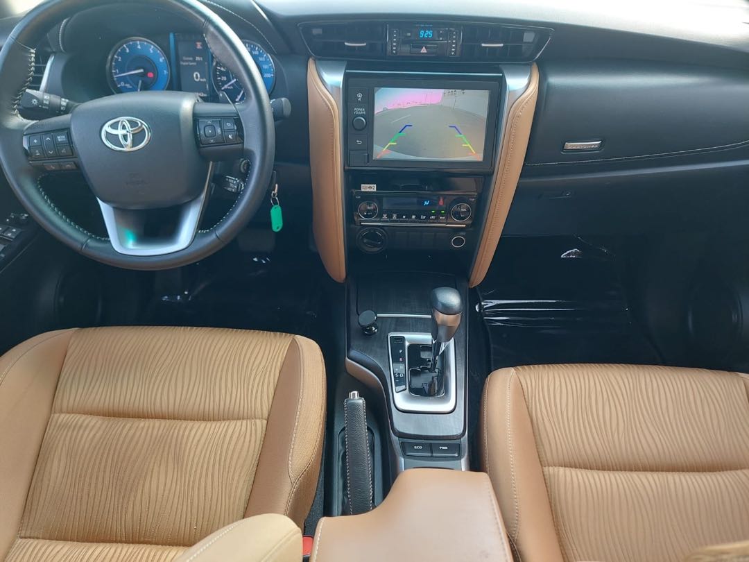 TOYOTA FORTUNER 2023