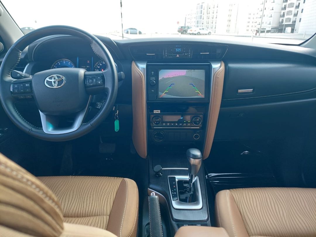 TOYOTA FORTUNER 2023
