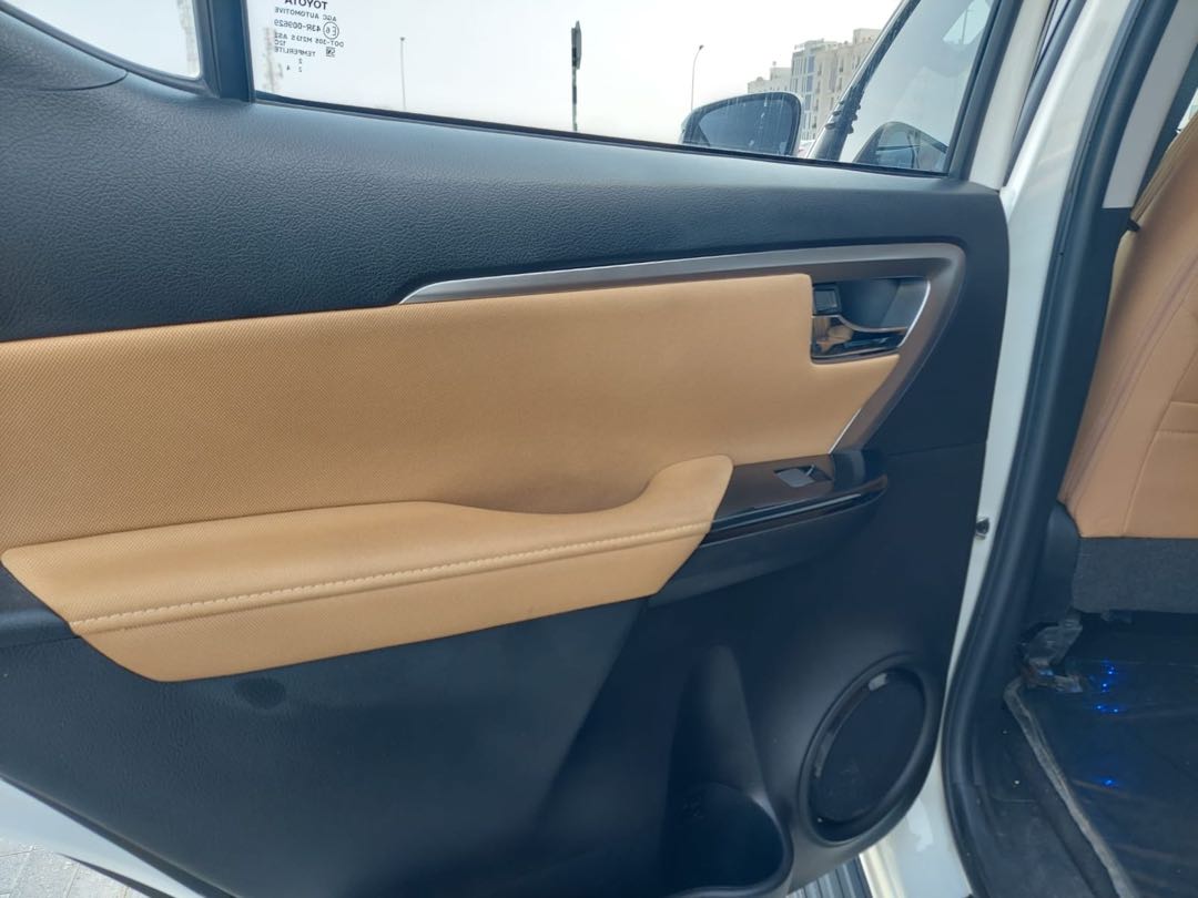 TOYOTA FORTUNER 2023
