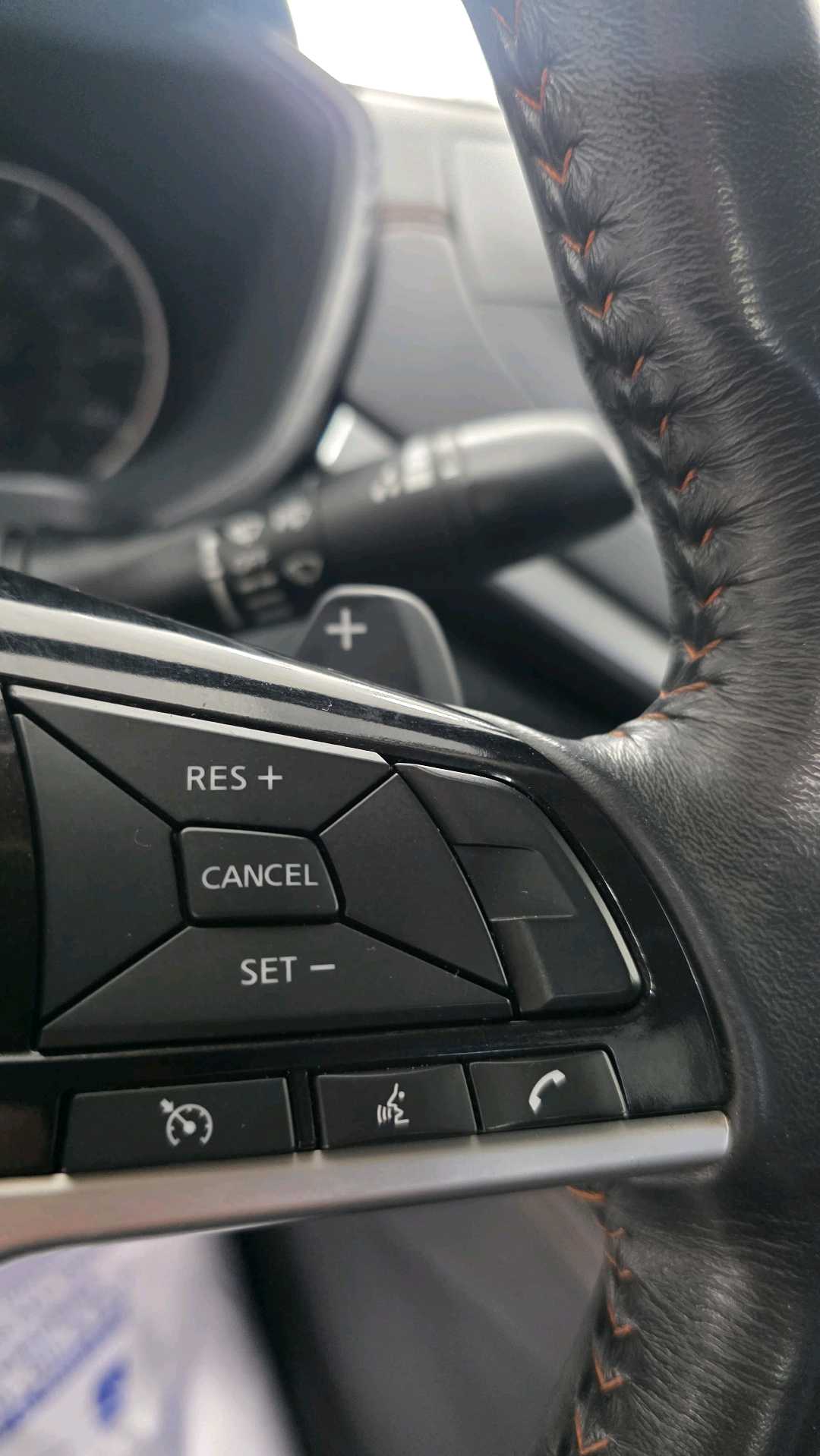 Car Image 2019 NISSAN ALTIMA SR