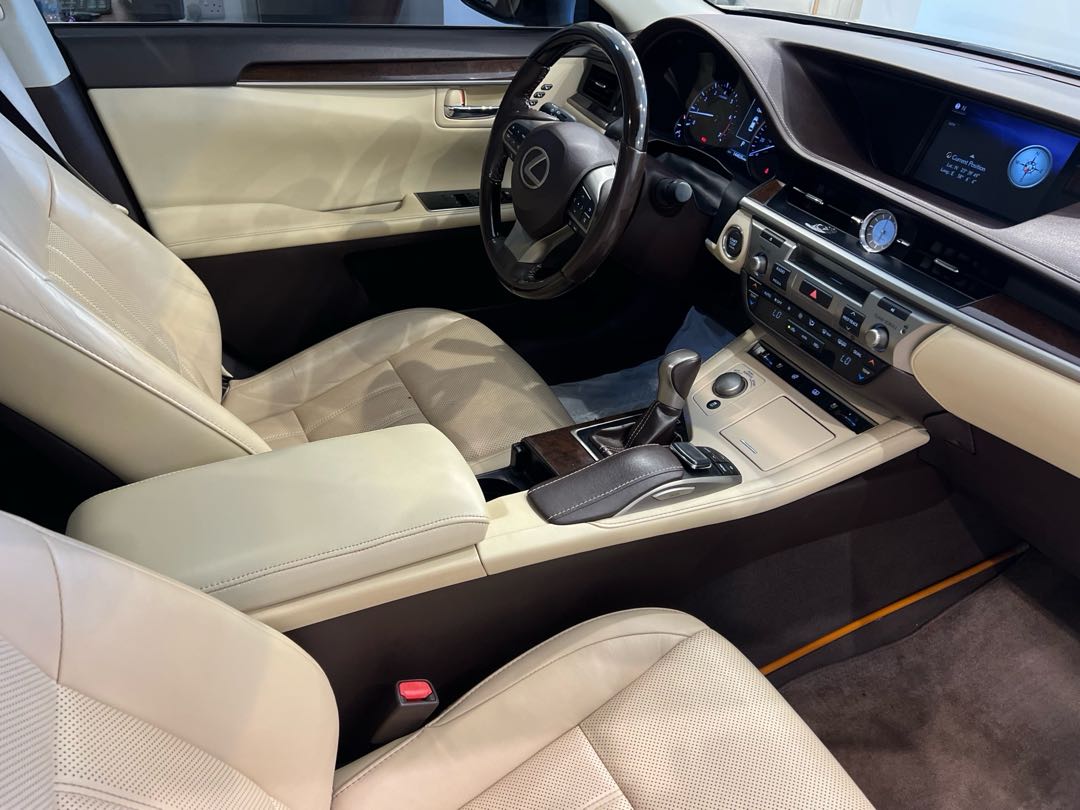 Car Image 2018 LEXUS ES 350