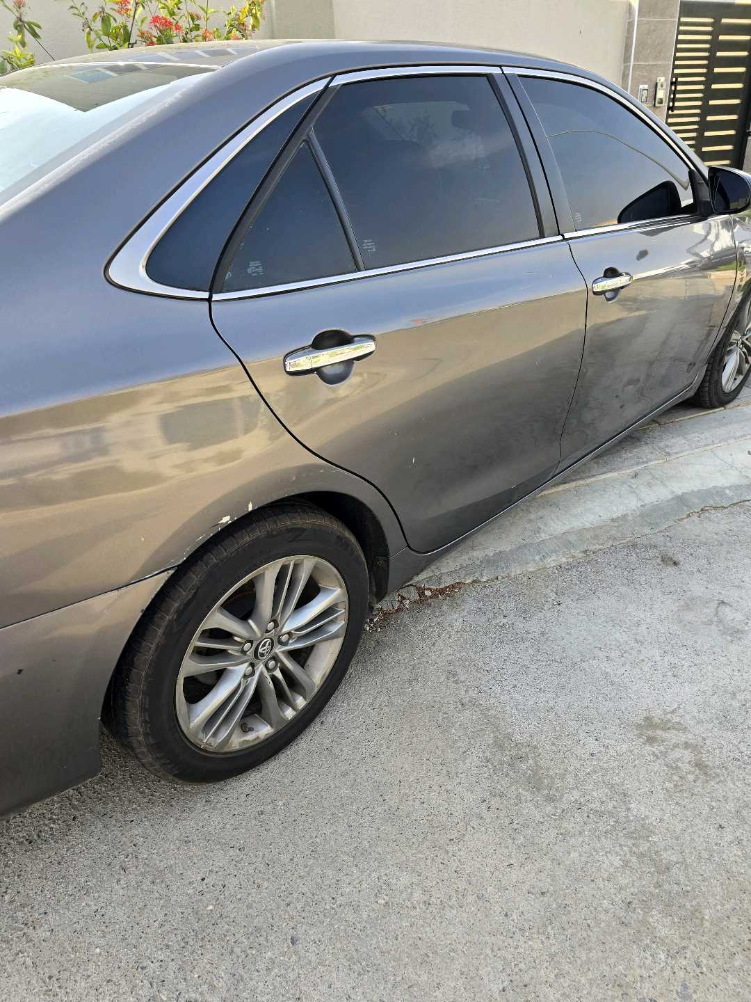Car Image 2017 TOYOTA CAMRY SE