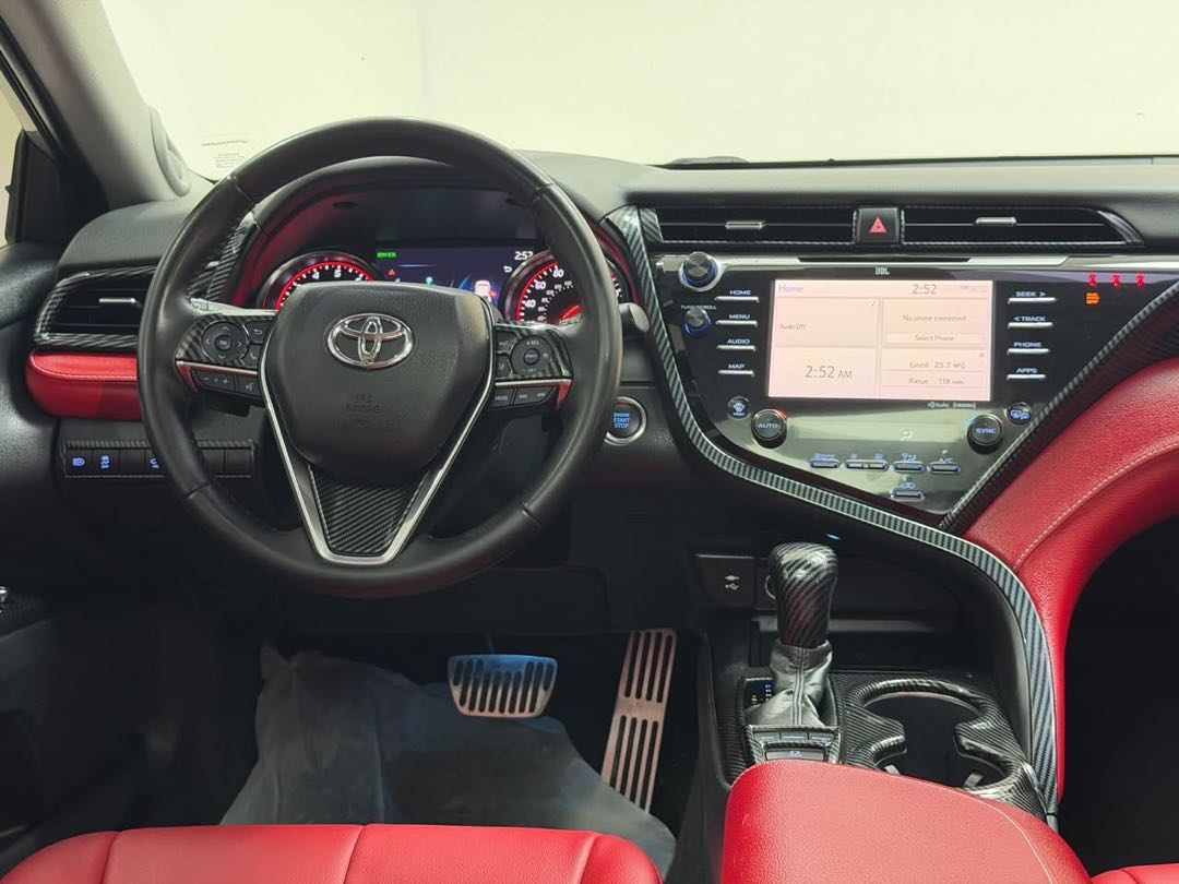Car Image 2019 TOYOTA CAMRY XSE