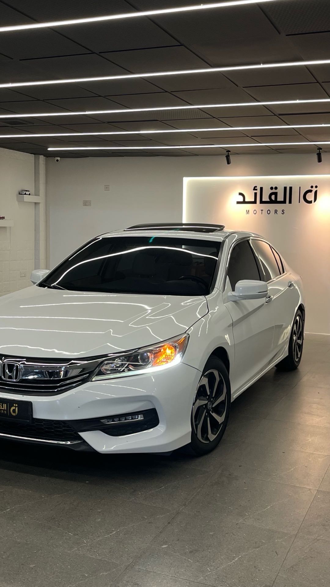 Car Image 2017 HONDA ACCORD EX