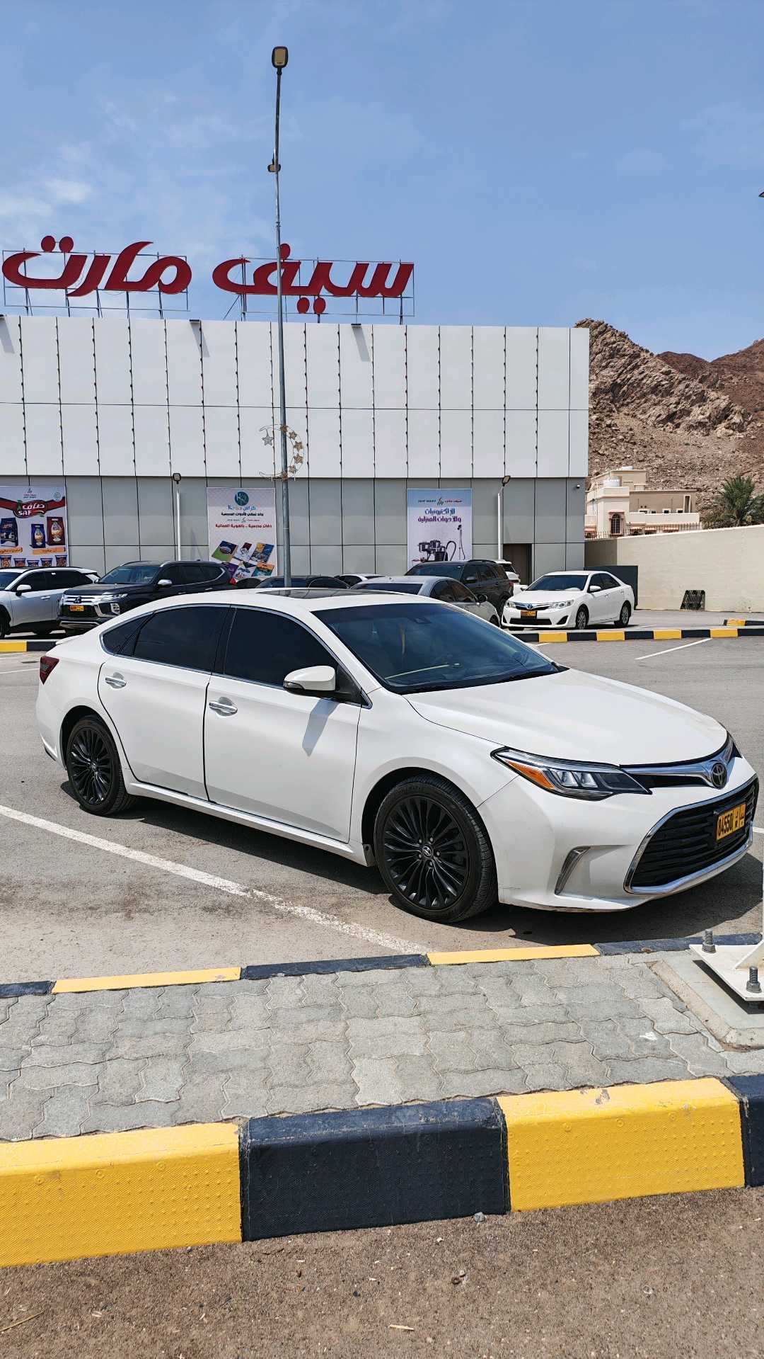 Car Image 2017 TOYOTA AVALON TOURING