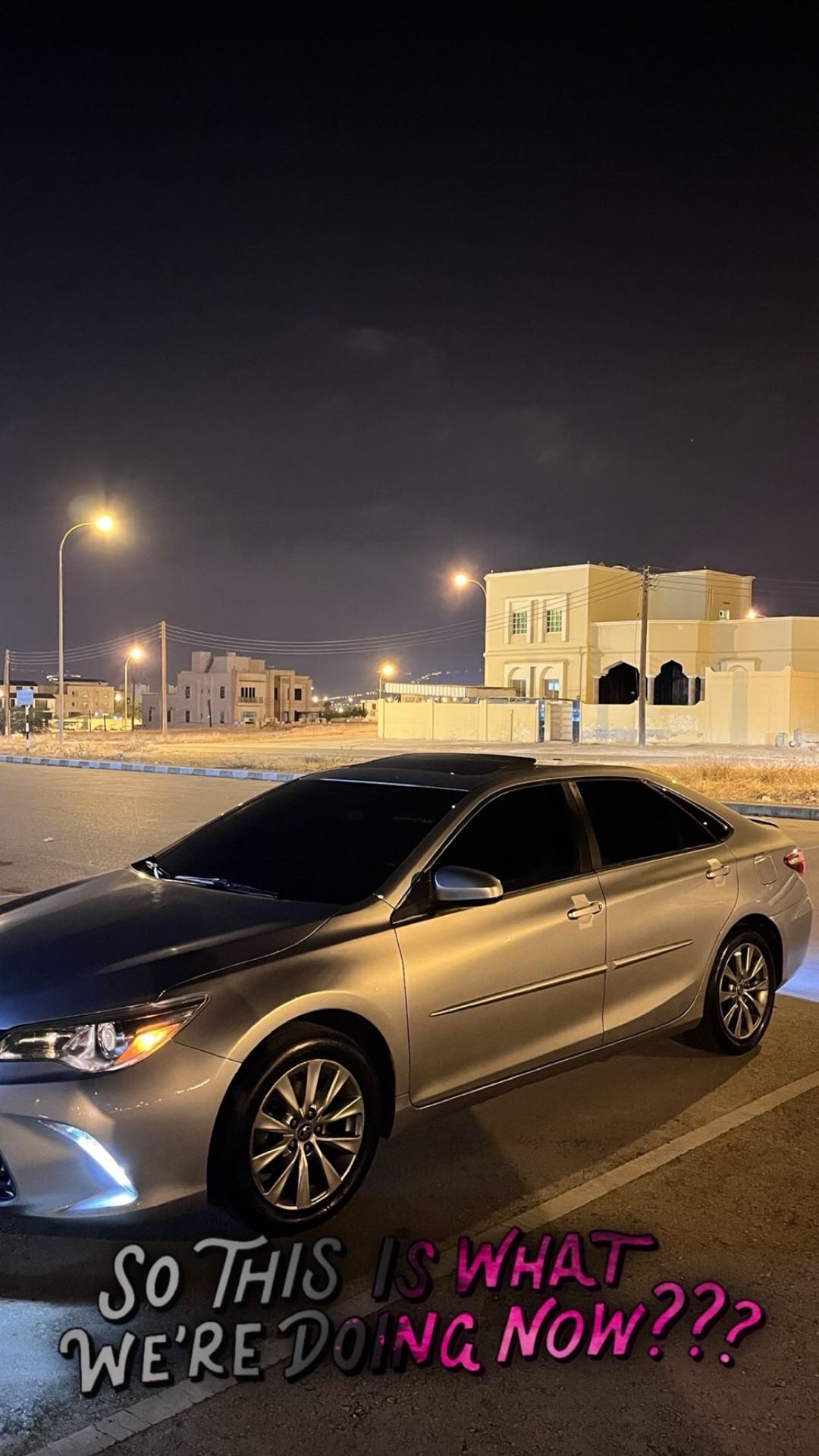 Car Image 2017 TOYOTA CAMRY XLE