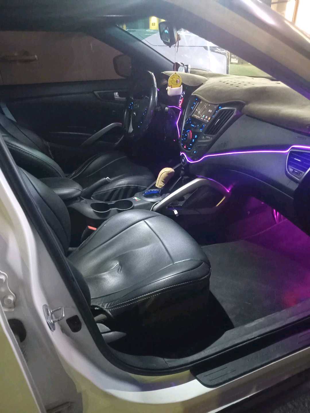 Car Image 2016 HYUNDAI VELOSTER 