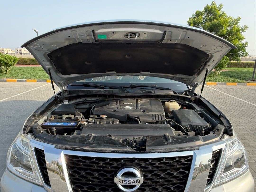 Car Image 2019 NISSAN ARMADA 
