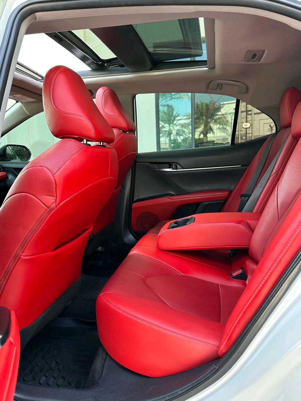 Car Image 2020 TOYOTA CAMRY XSE