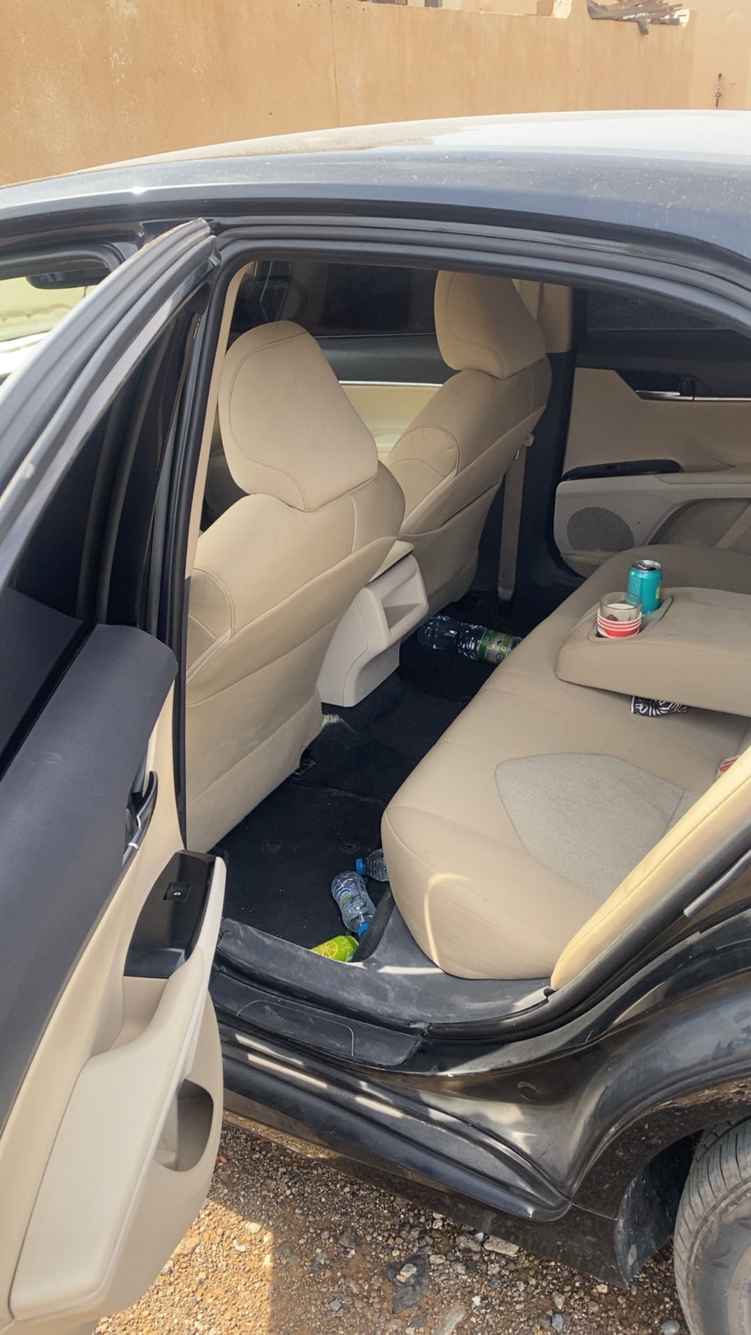 Car Image 2018 TOYOTA CAMRY LE