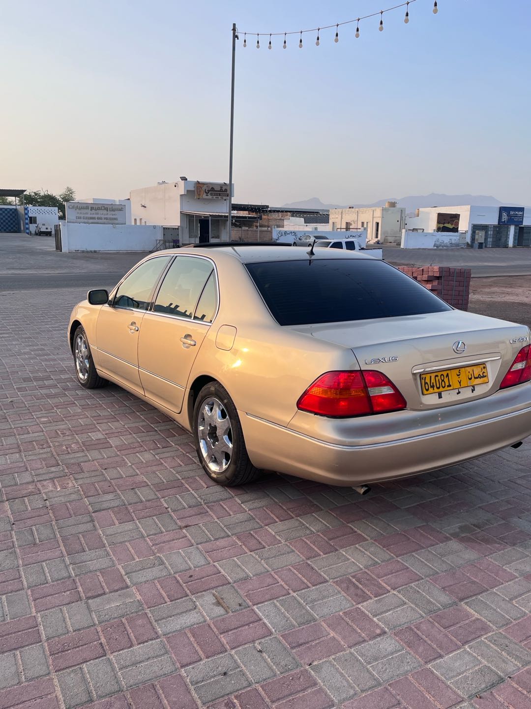 Car Image 2002 LEXUS LS 430