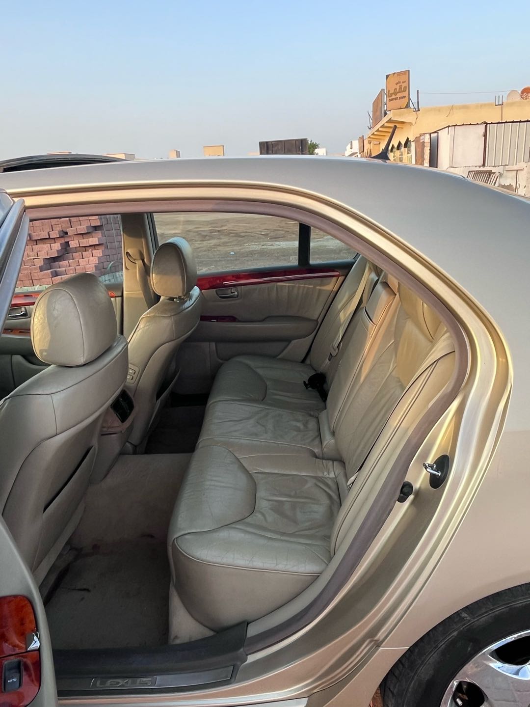 Car Image 2002 LEXUS LS 430