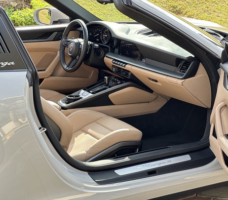 PORSCHE 911 2023