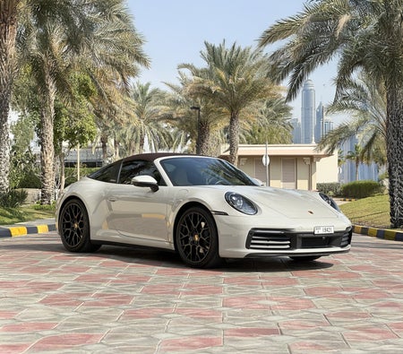PORSCHE 911 2023