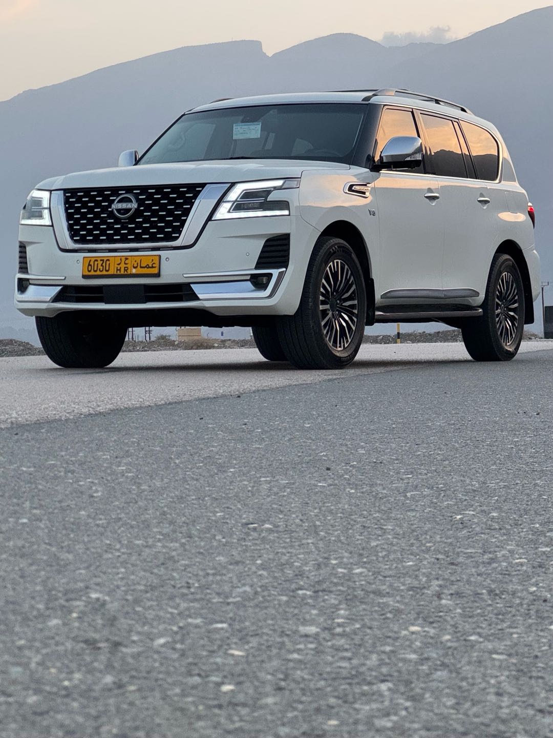 Car Image 2017 NISSAN ARMADA 