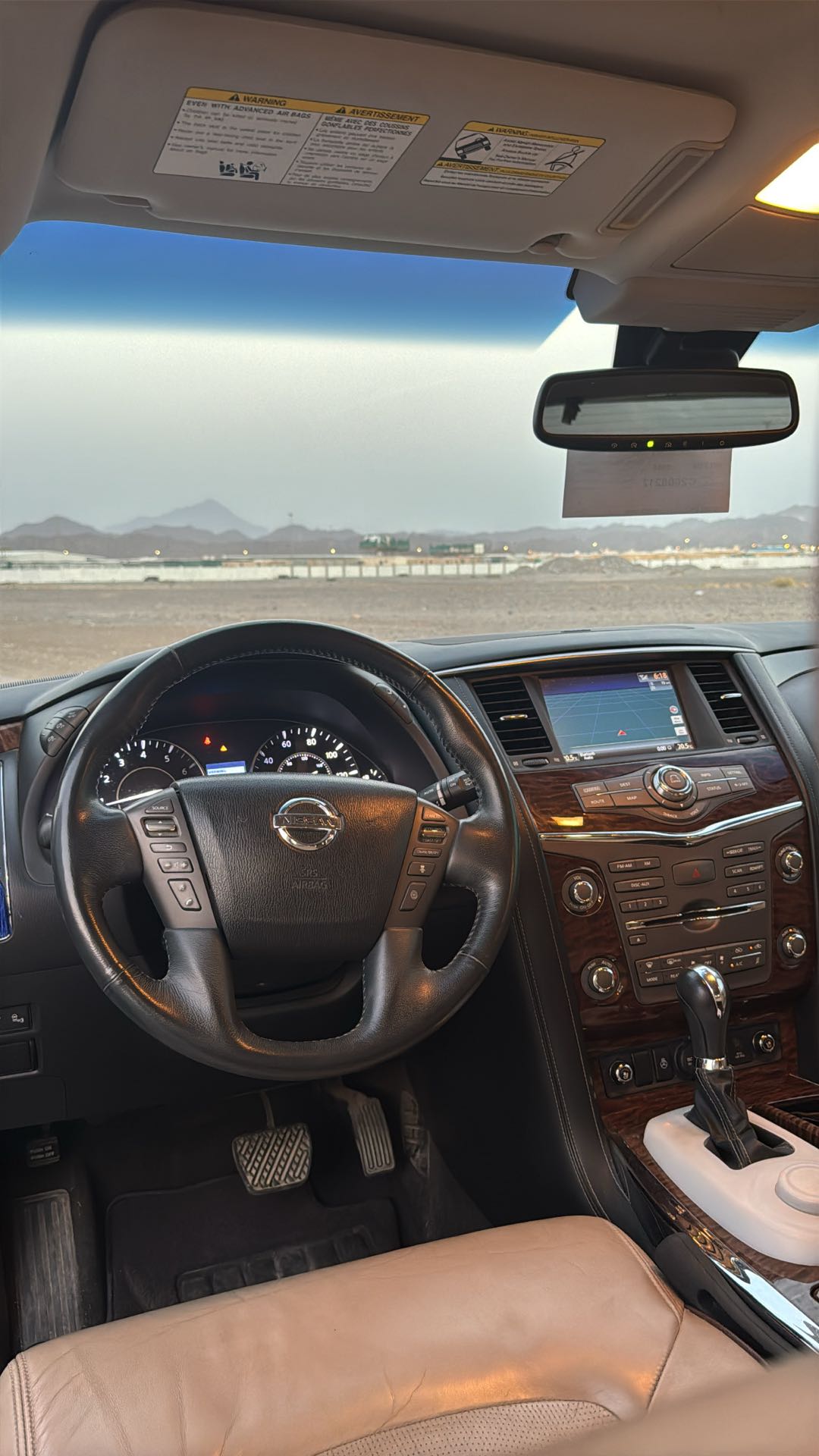 Car Image 2017 NISSAN ARMADA 