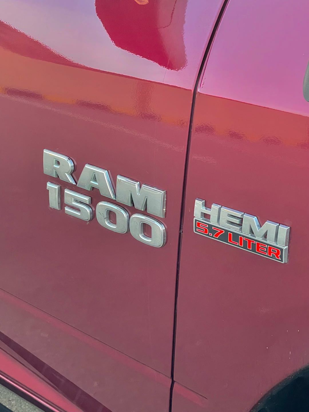 Car Image 2018 DODGE RAM SLT Classic