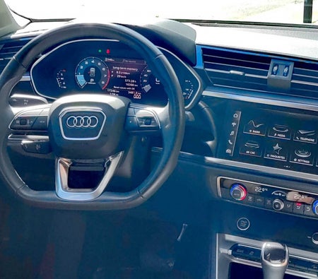 AUDI Q3 2024