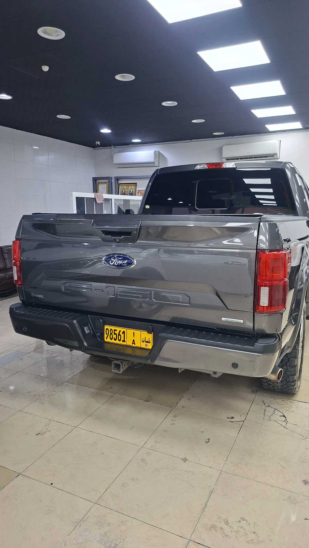 Car Image 2018 FORD F-150 Lariat
