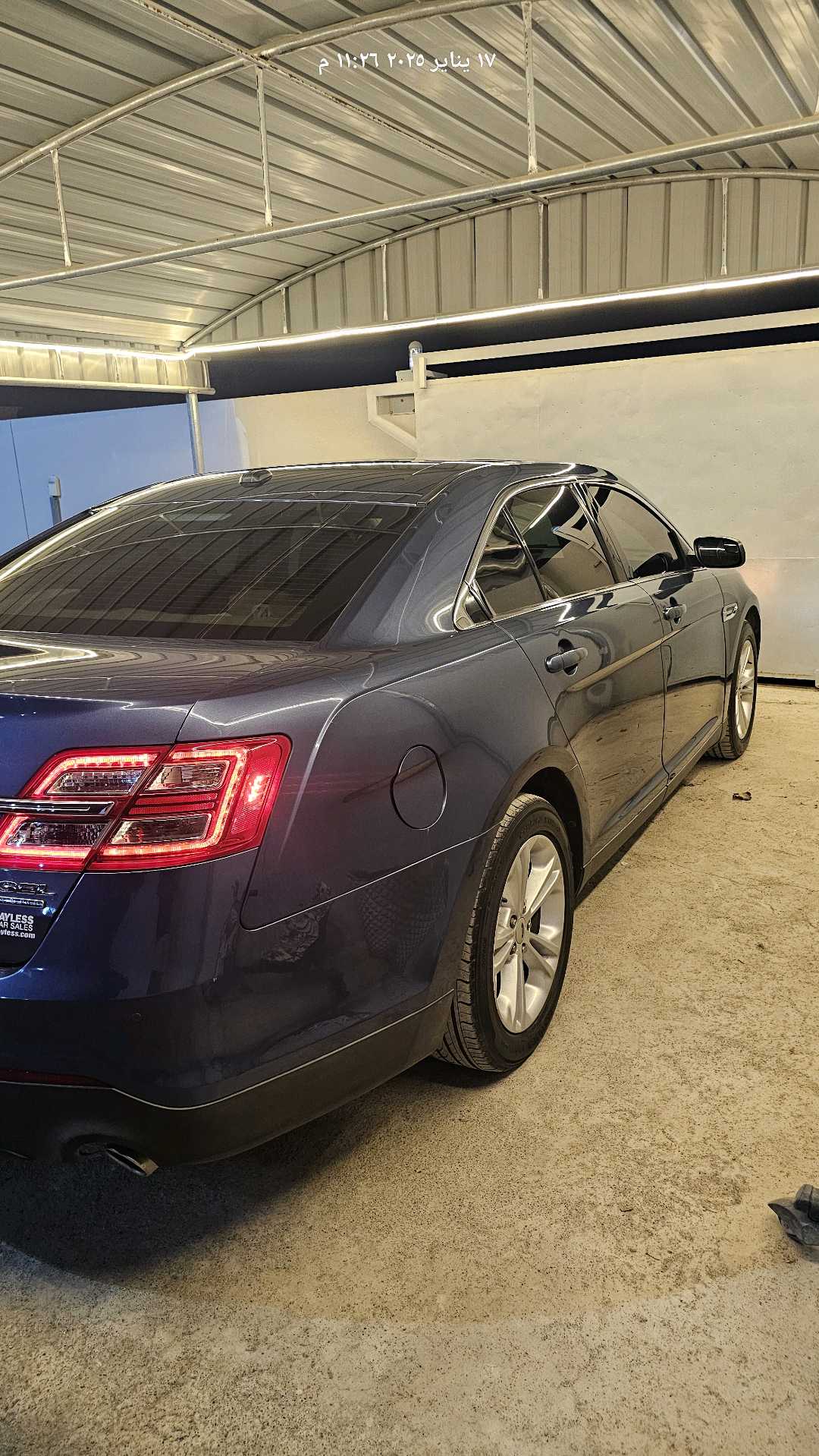 Car Image 2018 FORD TAURUS SEL