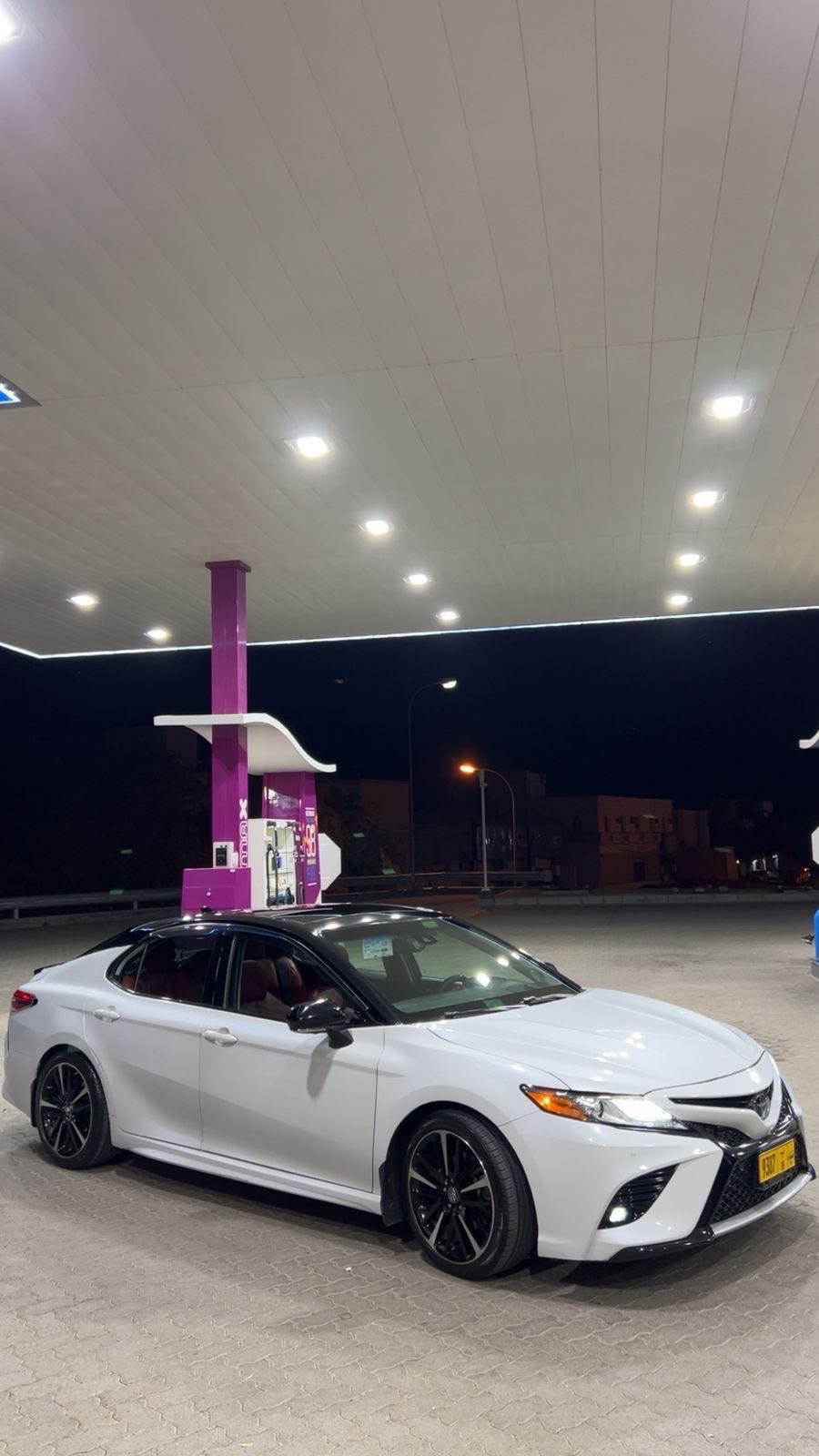 Car Image 2018 TOYOTA CAMRY XSE