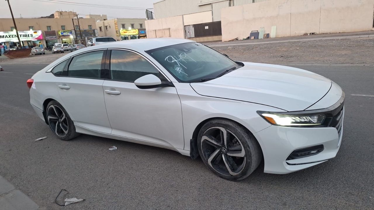 Car Image 2019 HONDA ACCORD SPORT
