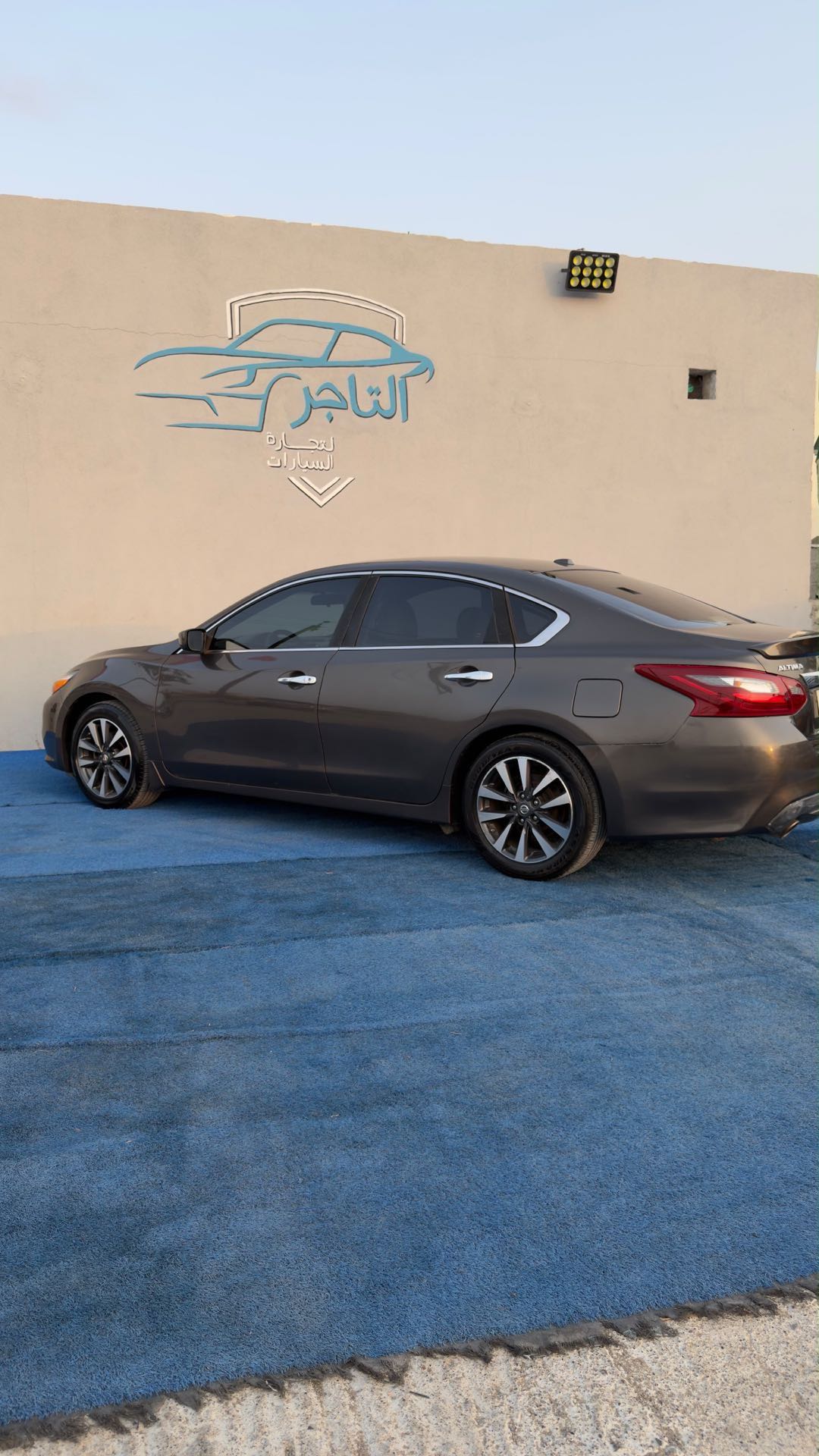 Car Image 2017 NISSAN ALTIMA S