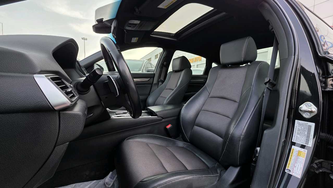 Car Image 2018 HONDA ACCORD EXL