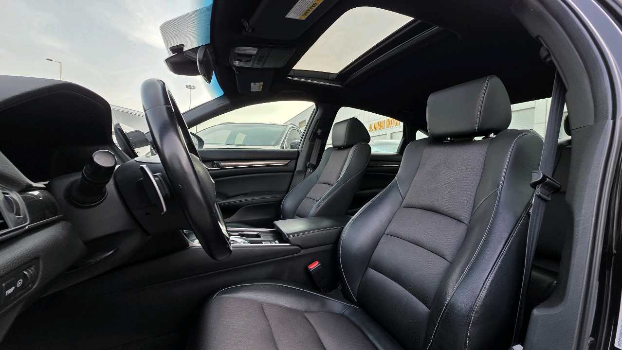 Car Image 2018 HONDA ACCORD EXL