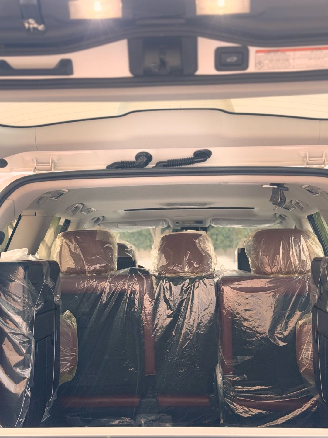 Car Image 2018 LEXUS LX 570