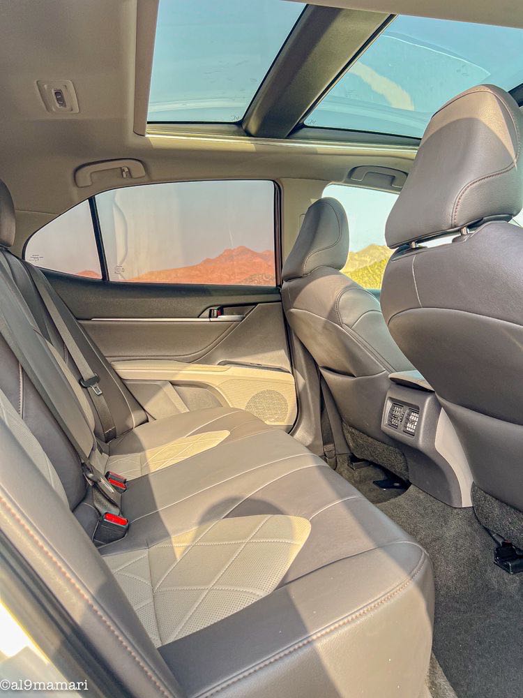 Car Image 2018 TOYOTA CAMRY XLE