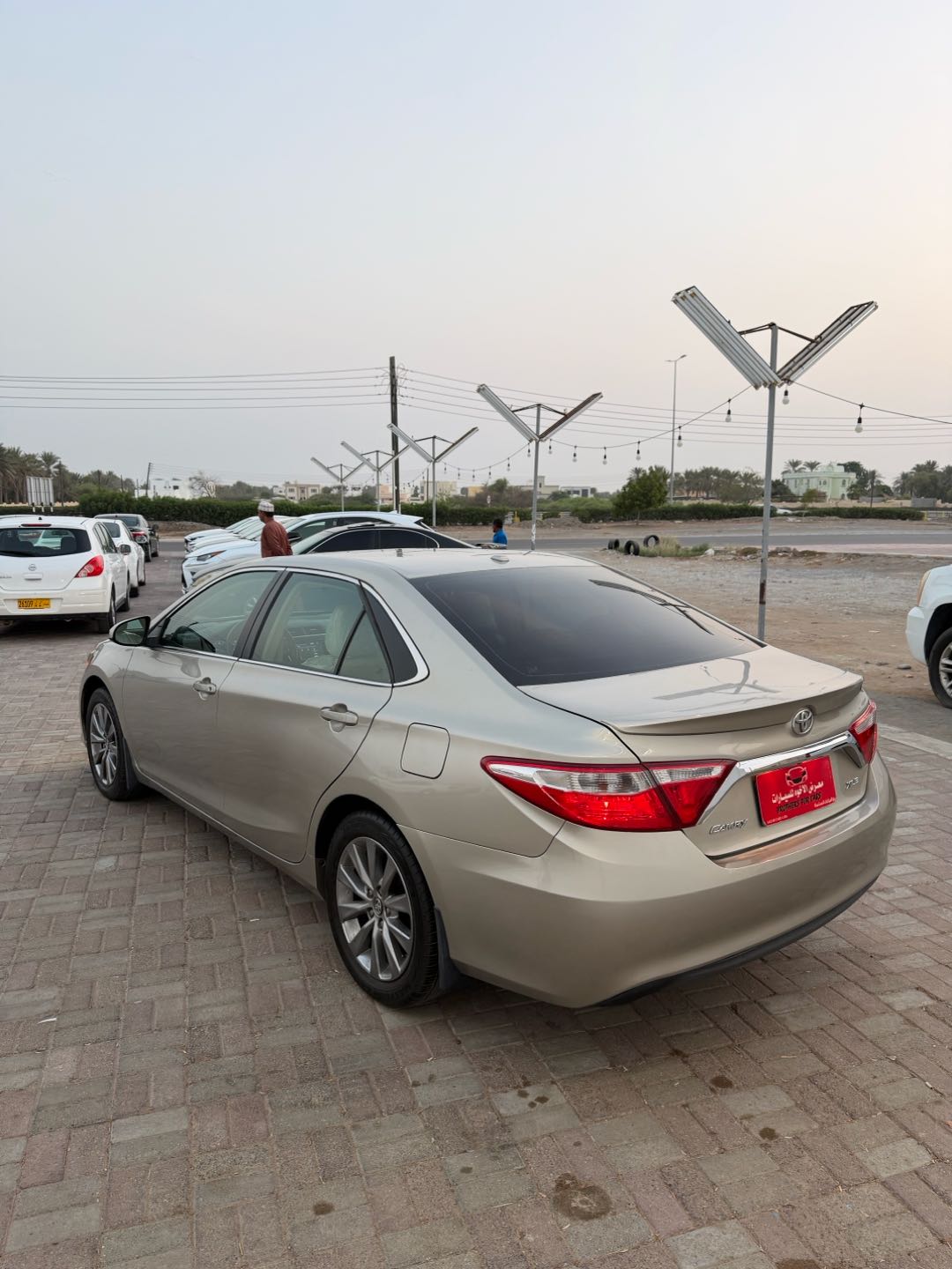 Car Image 2017 TOYOTA CAMRY XLE