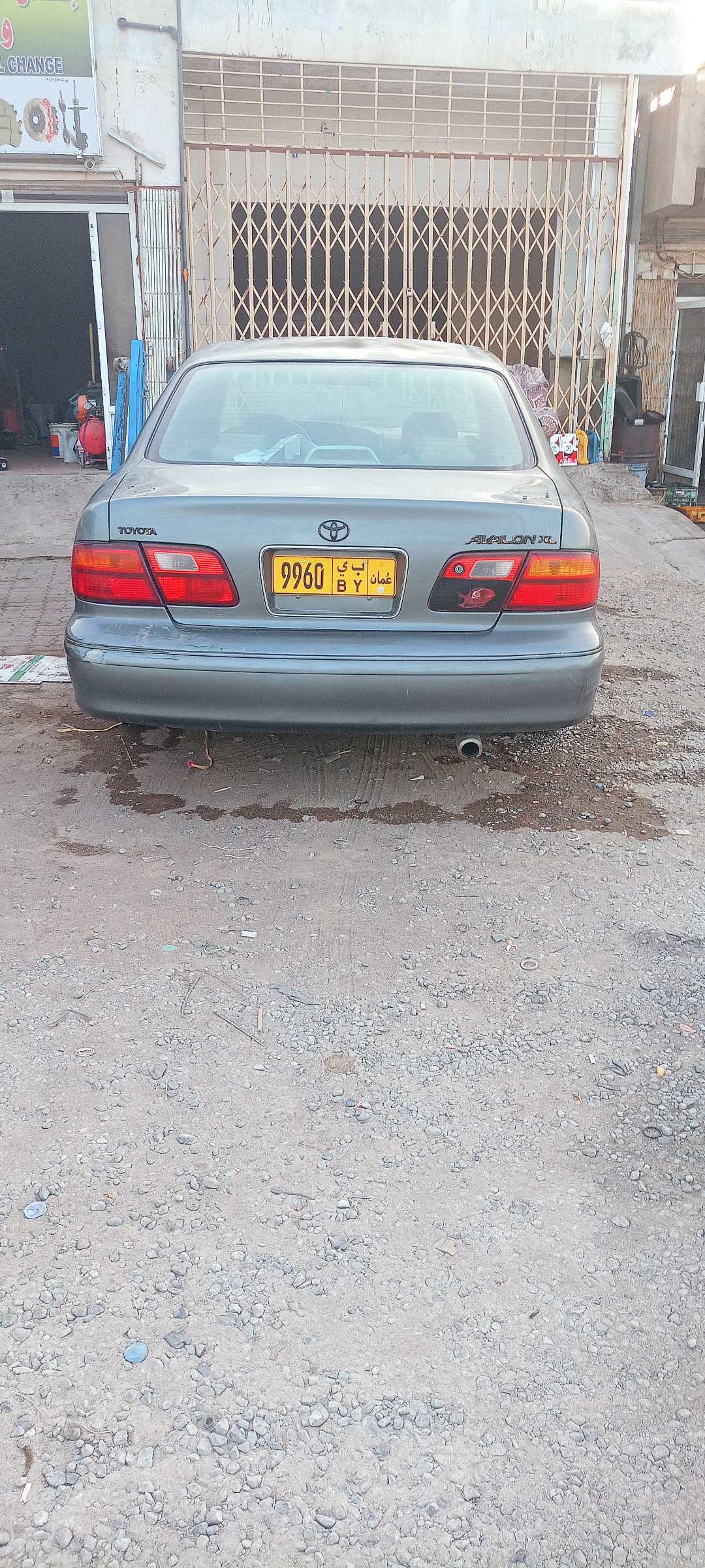 Car Image 1999 TOYOTA AVALON 
