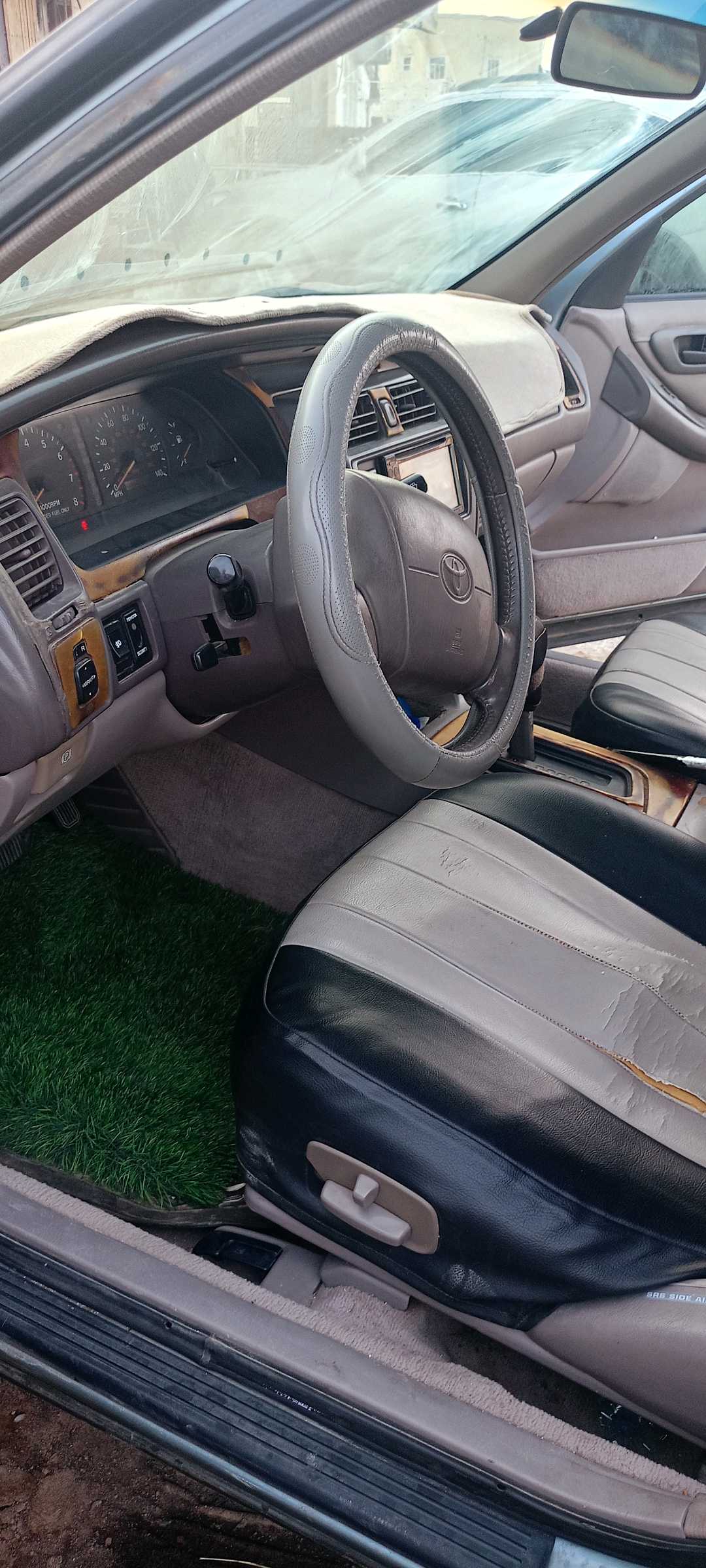 Car Image 1999 TOYOTA AVALON 