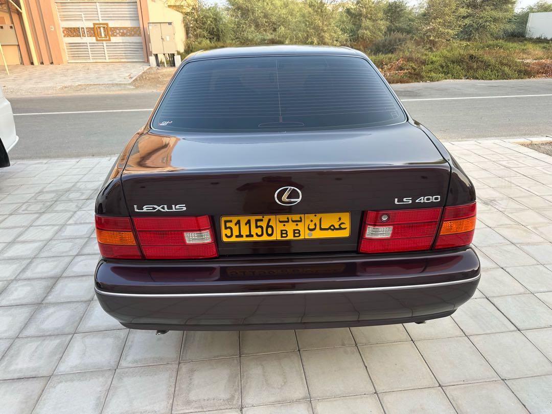 Car Image 1999 LEXUS LS 400