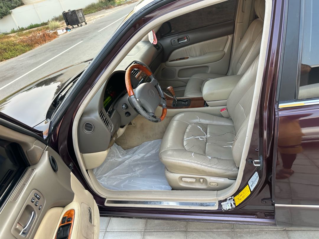 Car Image 1999 LEXUS LS 400