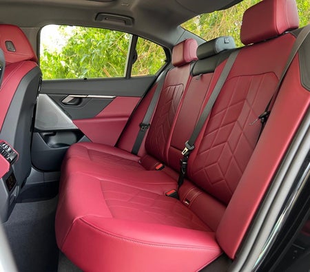 بي أم دبليو 5 SERIES 2024