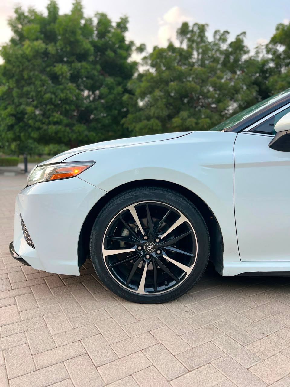 Car Image 2018 TOYOTA CAMRY XSE