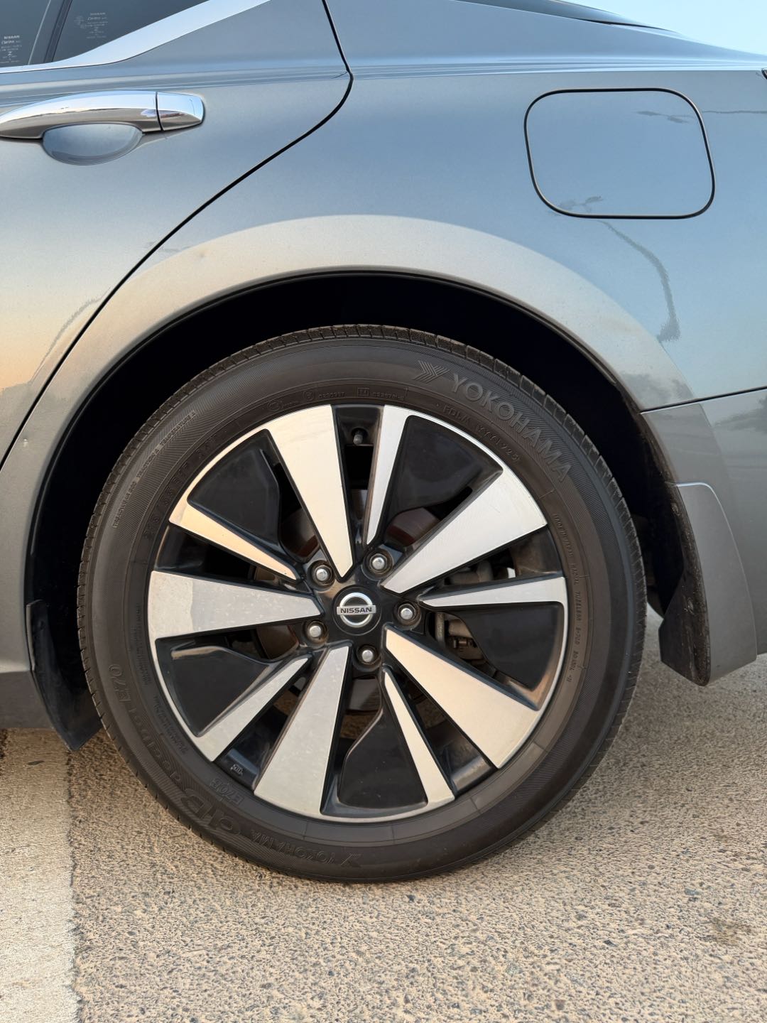 Car Image 2019 NISSAN ALTIMA SL