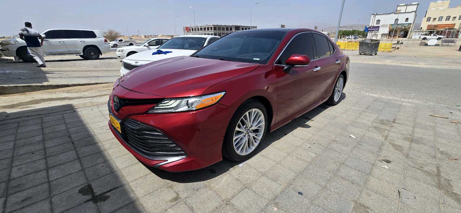 Car Image 2018 TOYOTA CAMRY XLE
