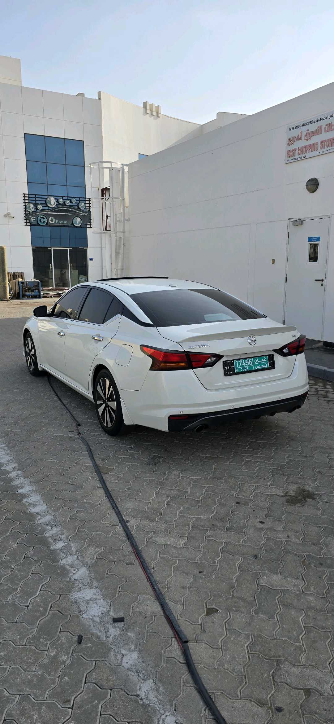 Car Image 2019 NISSAN ALTIMA SV
