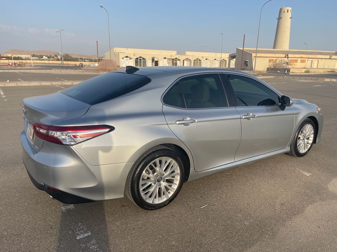 Car Image 2018 TOYOTA CAMRY XLE