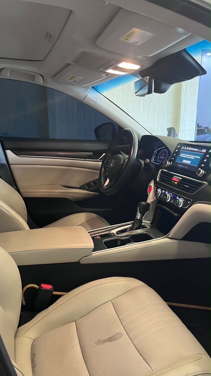 Car Image 2018 HONDA ACCORD EXL