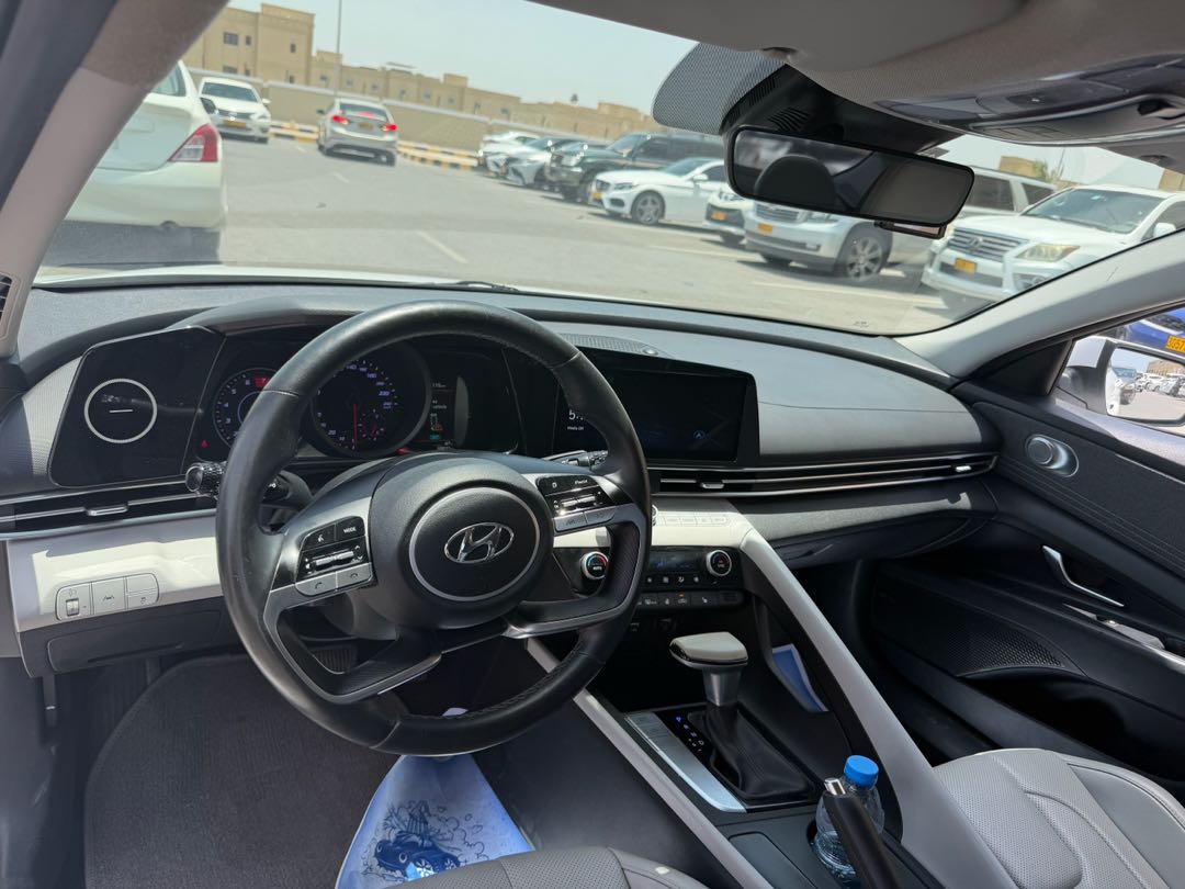 HYUNDAI ELANTRA 2022