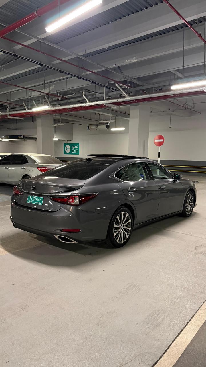 Car Image 2020 LEXUS ES 350