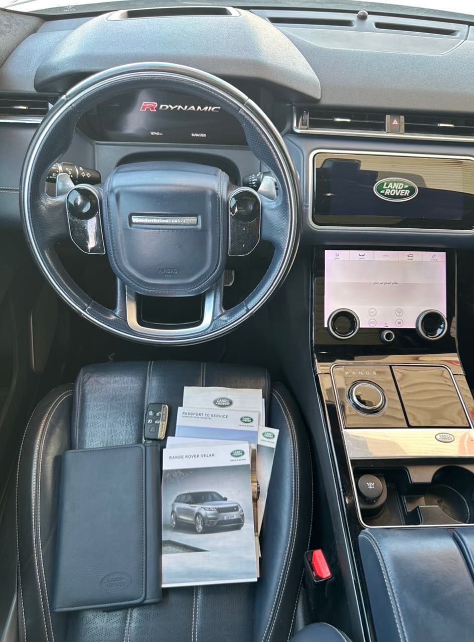 Car Image 2019 LAND ROVER VELAR 