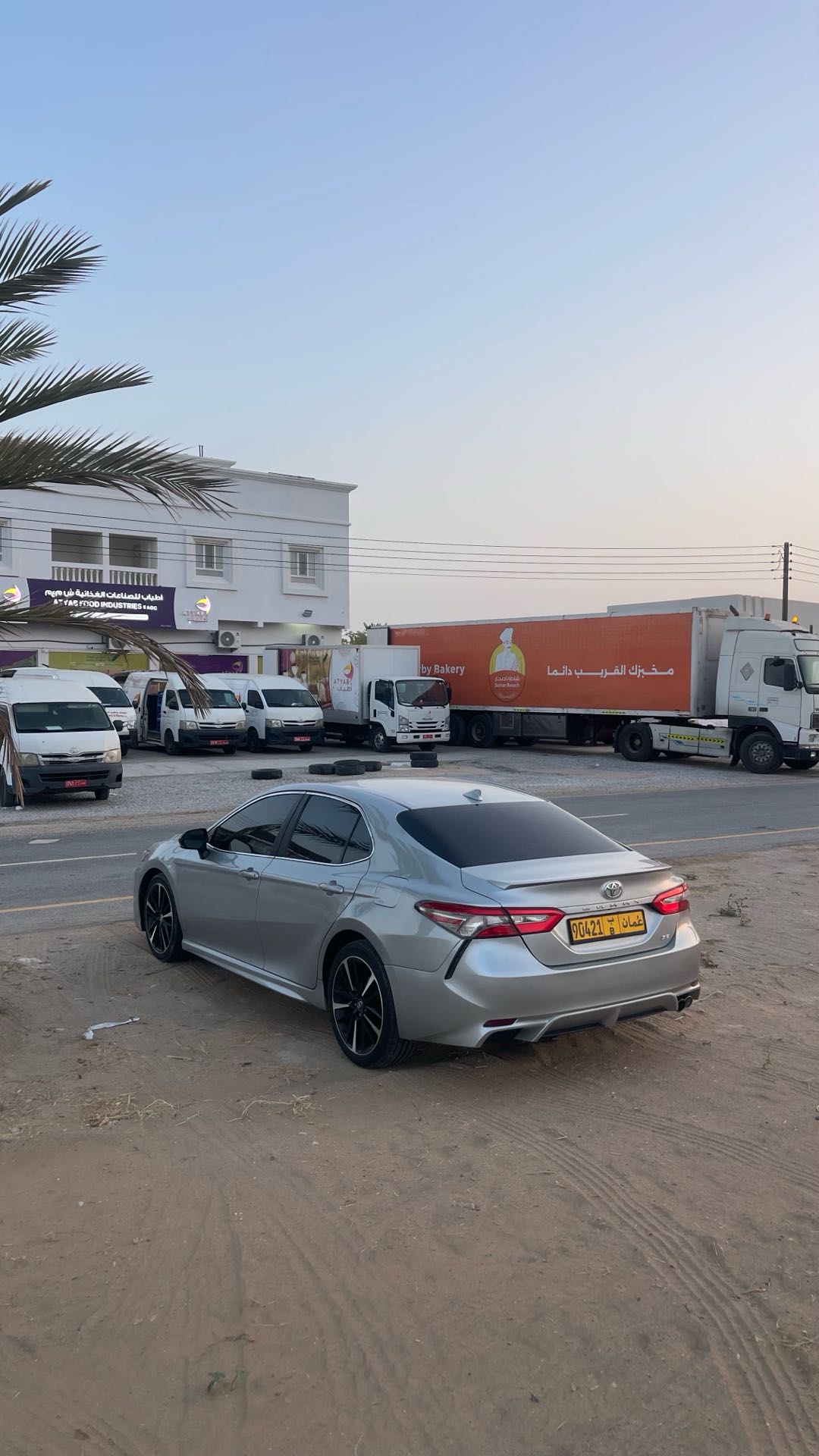 Car Image 2019 TOYOTA CAMRY SE